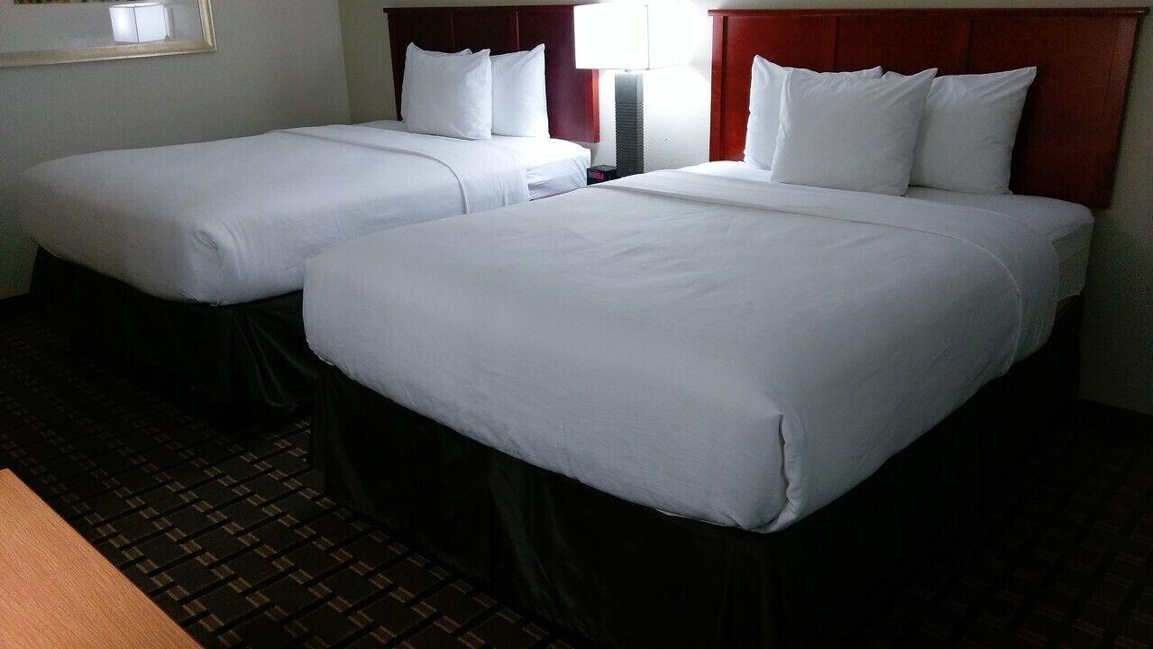 C3 Hotel And Convention Center Hastings Zewnętrze zdjęcie