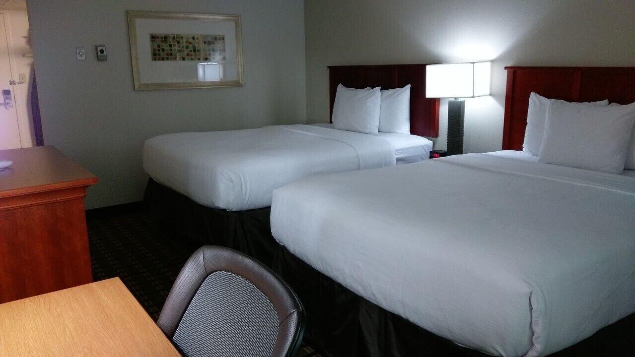 C3 Hotel And Convention Center Hastings Zewnętrze zdjęcie
